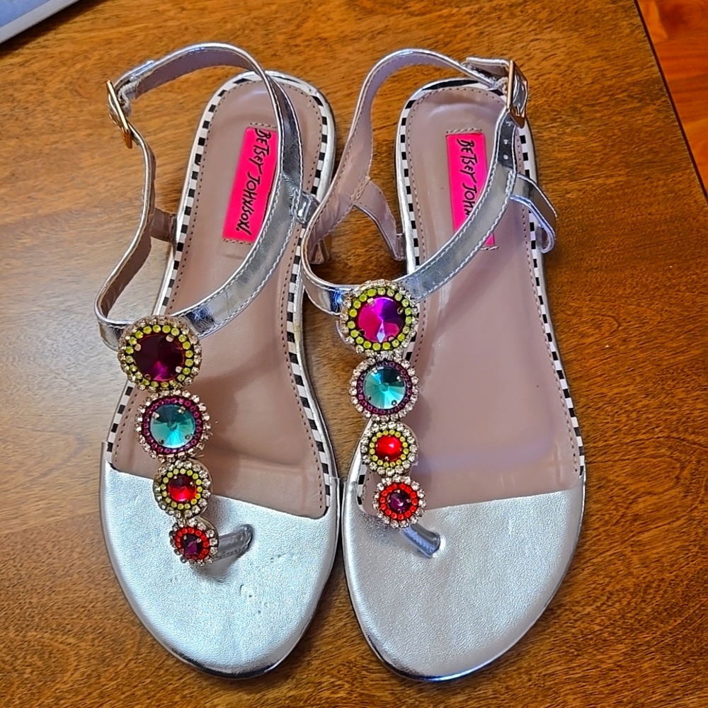 Betsey Johnson Gloww Sandals, size 7, new w/o box - Picture 2 of 7